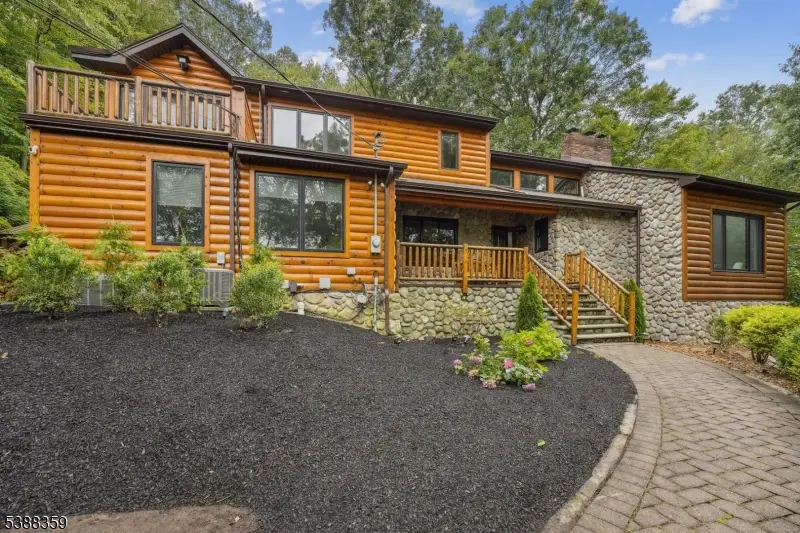 32 Valley View St, Morris, NJ 07960 - Image #1