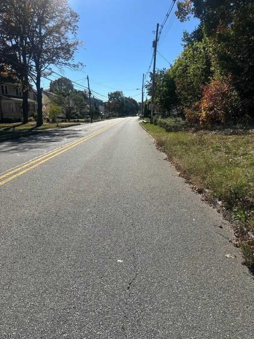 33 N Hillside Ave, Roxbury Township, NJ 07876 - #1