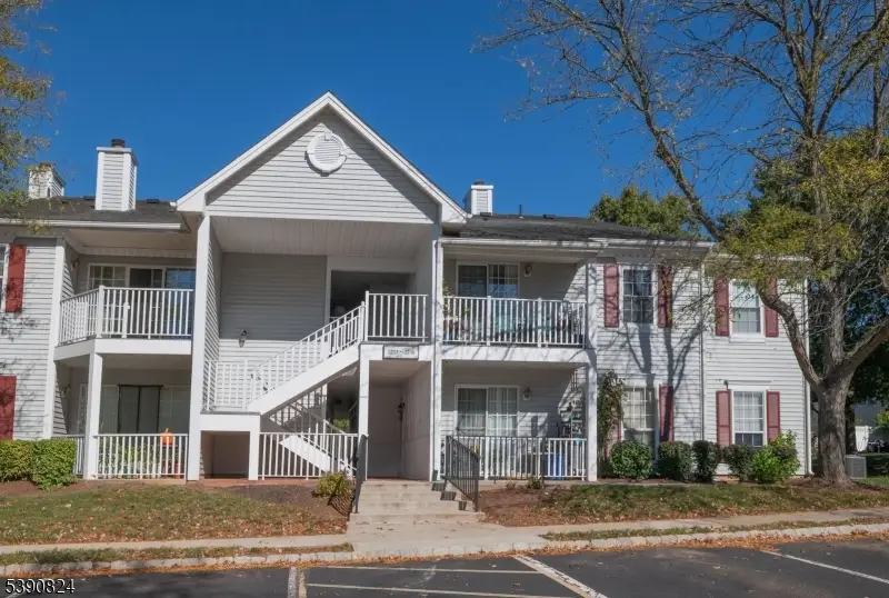 3214 Winder Dr, Bradley Gardens, NJ 08807 - Image #2