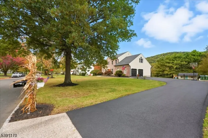 7 Pebble Beach Way, Washington Township, NJ 07882 - Image #2