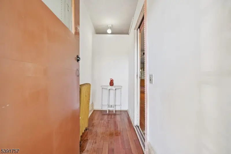 55 Thompson St, Raritan, NJ 08869 - Image #3