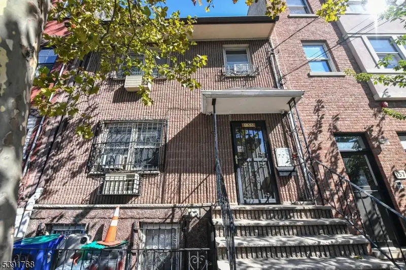 155 Lafayette St, Newark, NJ 07105 - Image #1