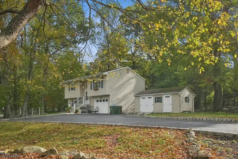 3 Winding Way, Holland, NJ 08848 - Image #3