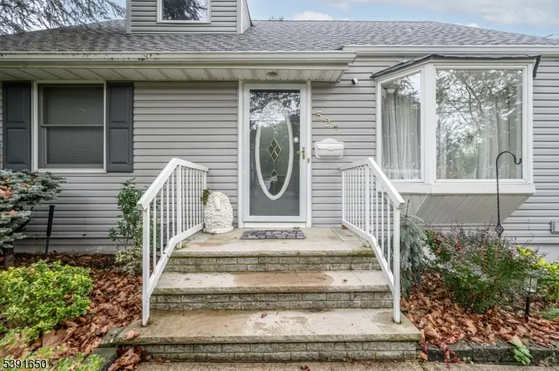 527 Albermarle Street, Rahway, NJ 07065 - Image #2