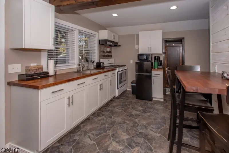 1230 State Rt 23, Wantage, NJ 07461 - Image #1