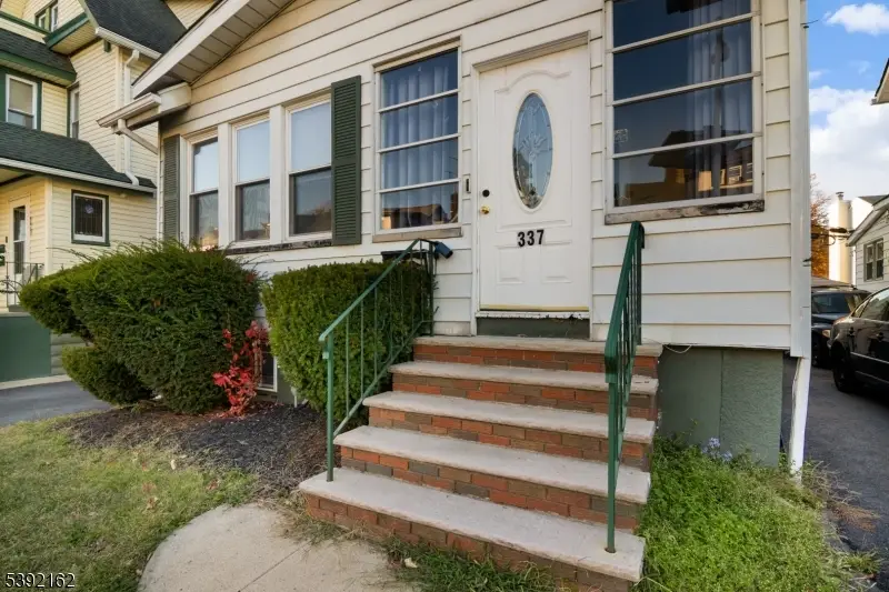 337 N Maple Ave, East Orange, NJ 07017 - Image #3