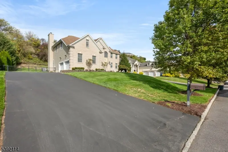 107 Hamilton Trl, Totowa, NJ 07512 - Image #1