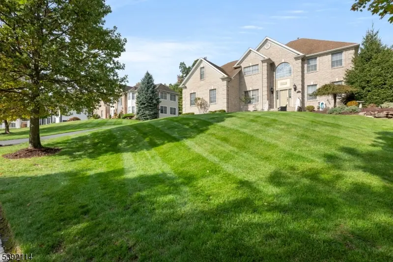 107 Hamilton Trl, Totowa, NJ 07512 - Image #2