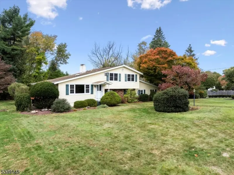 10 Mildred Dr, Lake Mohawk, NJ 07871 - Image #2