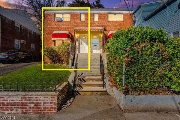 410 E 26th St, Paterson City, NJ 07514