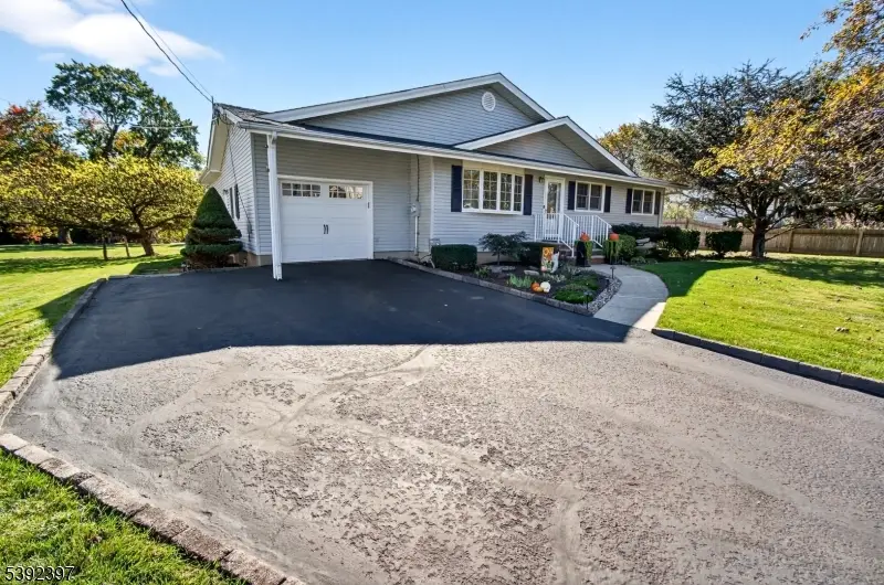 61 Claremont Dr, Hillsborough Township, NJ 08844 - Image #3