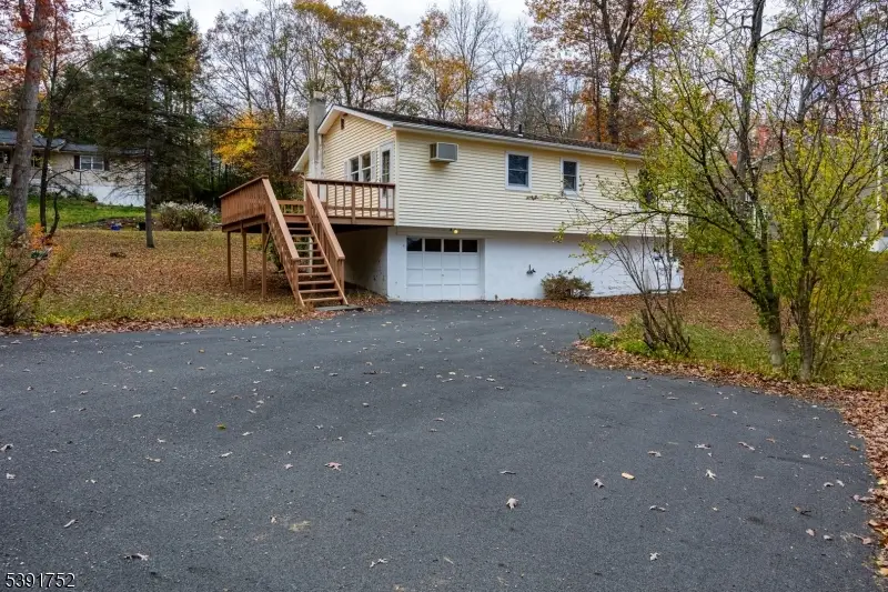 13 Glen Rd N, Vernon Township, NJ 07422 - Image #2