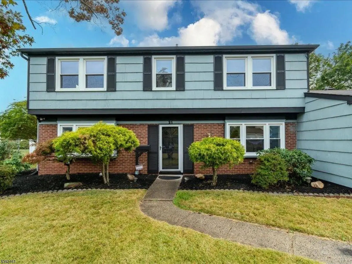 21 Landry Rd, Franklin Township, NJ 08873 - Image #1