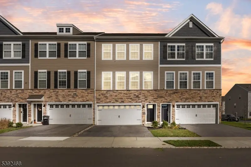 69 Sister's Farmstead Rd, Mount Laurel Township, NJ 08054 - Image #1