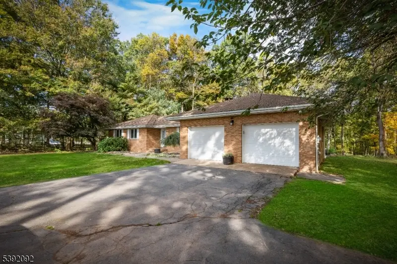 12 Baker Rd, Pittstown, NJ 08867 - Image #2