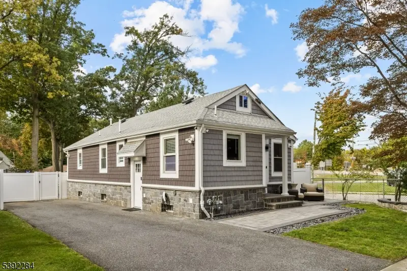 298 4th Ave, Hawthorne, NJ 07506 - Image #3