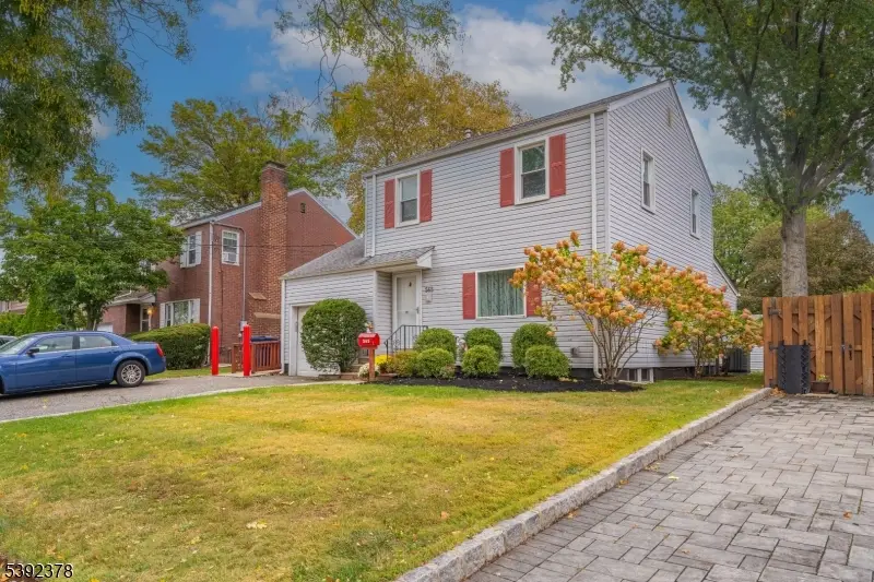 565 Valley Rd, Clark, NJ 07066 - Image #2