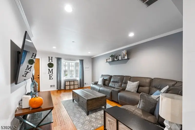 79 Lenape Trl, Washington, NJ 07882 - Image #2