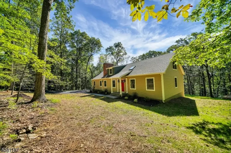 99 Middle Valley Rd, Washington, NJ 07853 - Image #2