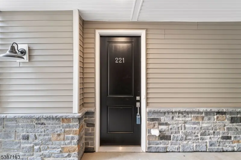 221 Myrtle Rd, Bernards, NJ 07059 - Image #2