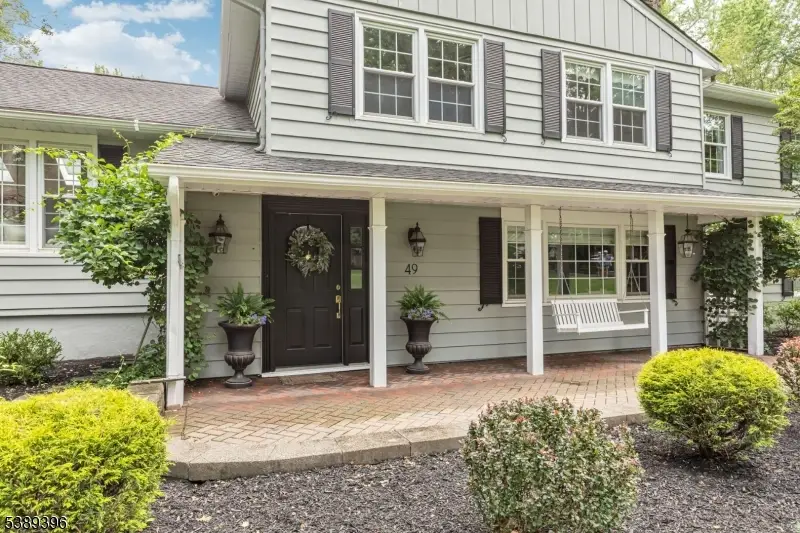 49 Highlander Dr, Scotch Plains, NJ 07076 - Image #2