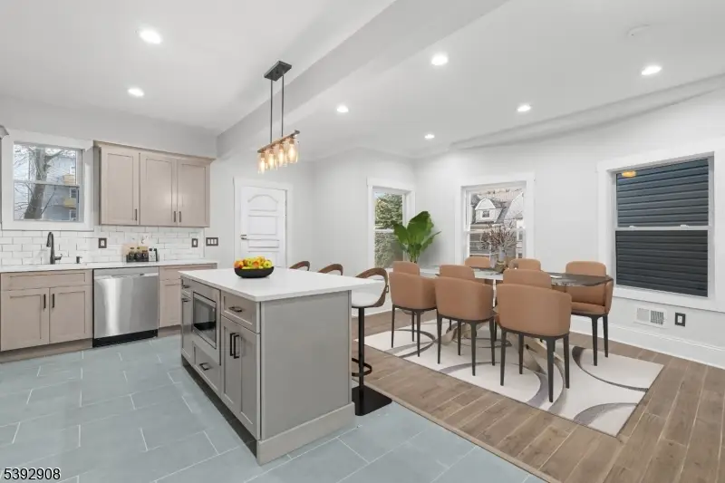 184 Seymour Ave, Newark, NJ 07108 - Image #3