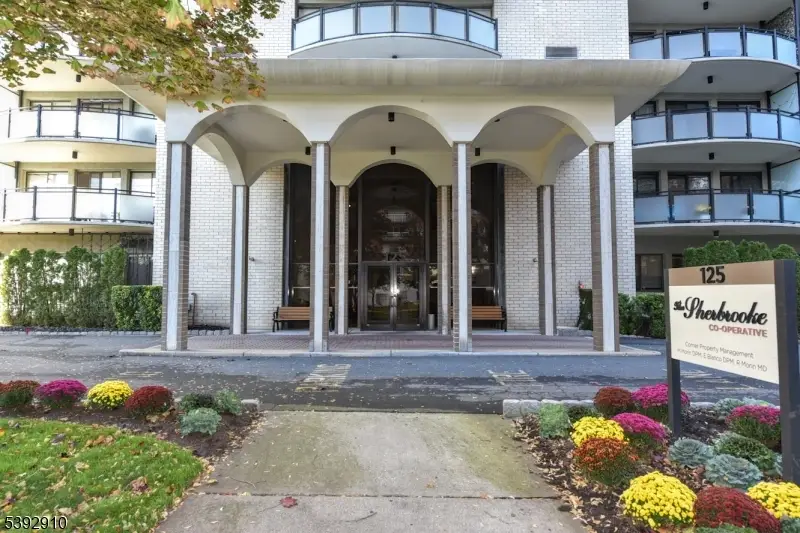125 Prospect Ave #3-J, Hackensack, NJ 07601 - Image #3
