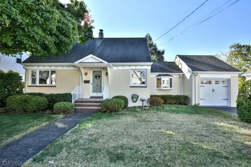 110 Mawhinney Ave, Hawthorne, NJ 07506 - Image #2