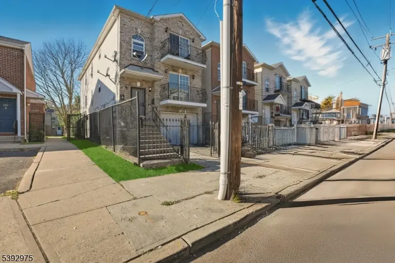 537 S 18th St, Newark, NJ 07103 - Image #2