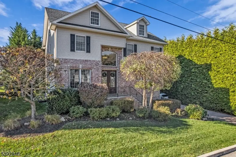 21 Spring St, Butler, NJ 07405 - Image #1