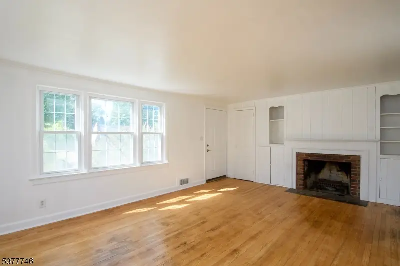 176 Woodland Ave, Verona, NJ 07044 - Image #3