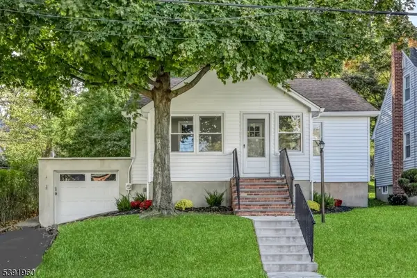 8 Parkway, Caldwell Boro Twp., NJ 07006