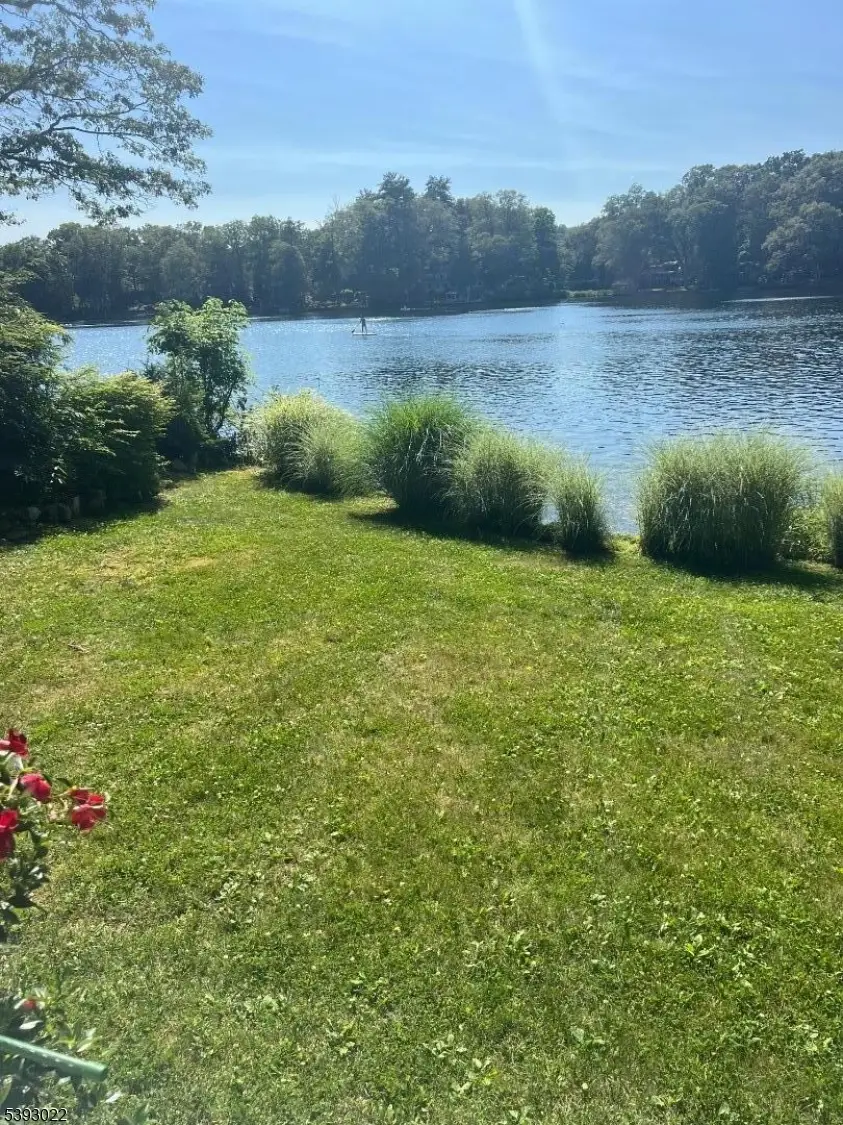 257 Cupsaw Dr, Ringwood, NJ 07456 - Image #2