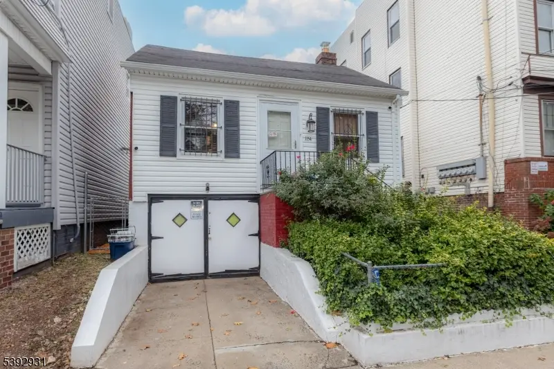 1154 Grove St, Irvington, NJ 07111 - Image #1