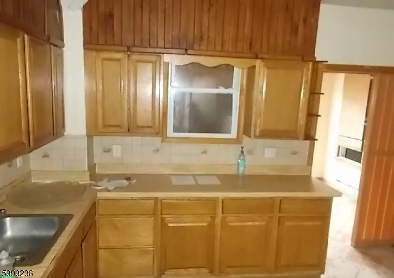 129 Wakeman Ave, Newark, NJ 07104 - Image #2