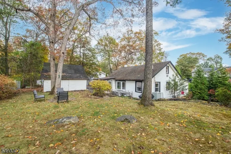 23 Summit Dr, Denville, NJ 07834 - Image #3