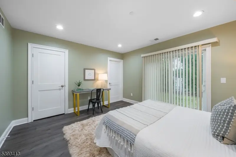 16 Riverbend Ct, New Providence, NJ 07974 - Image #3