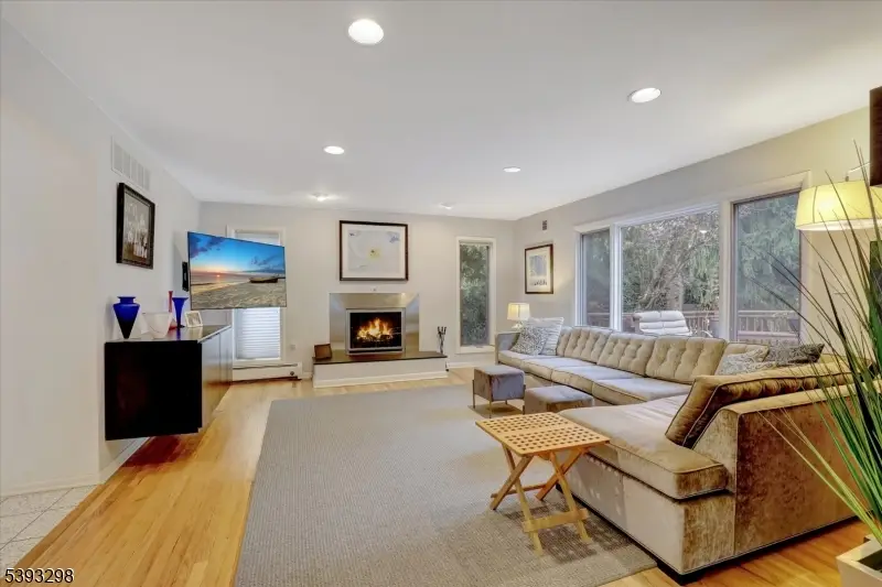 23 Eli Cir, Robertsville, NJ 07751 - Image #3