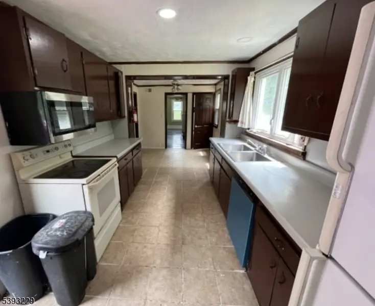 60 Vail Rd, Blairstown Township, NJ 07832 - Image #2