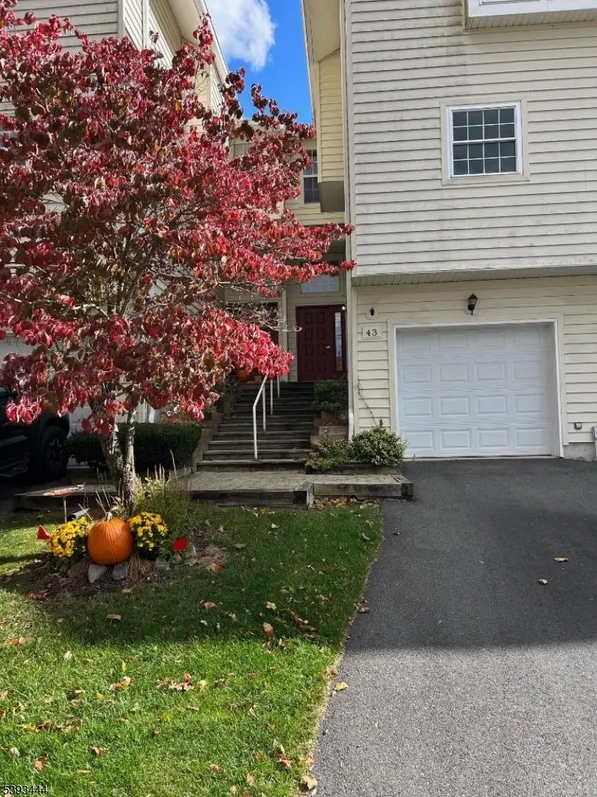 43 Rhea Run, Hampton Township, NJ 07860 - Image #1