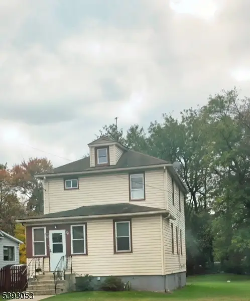 93 Raymond Ave, Plainfield, NJ 07062 - Image #1