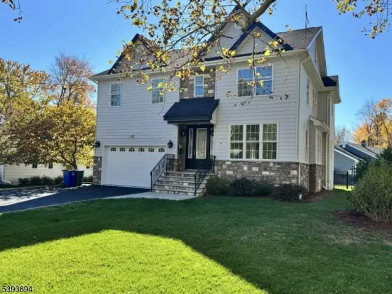 9 Spalding Dr, Livingston, NJ 07039 - Image #3