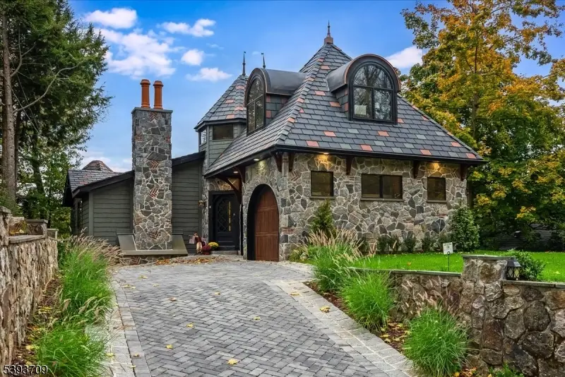 53 Oakwood Trl, Lake Mohawk, NJ 07871 - Image #1