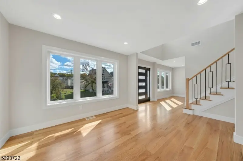 25B Pulaski Ave #B, Wallington, NJ 07057 - Image #3