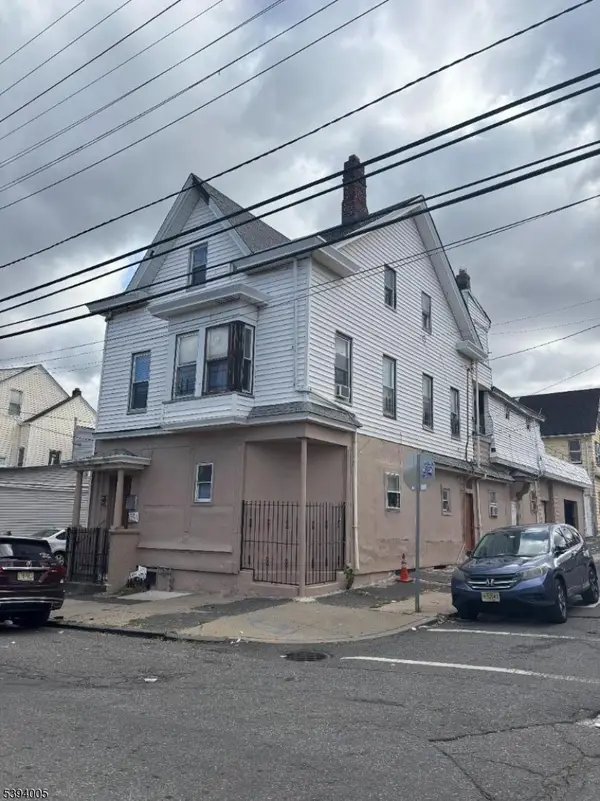 564 River St, Paterson City, NJ 07524