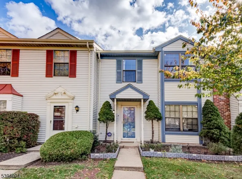 75 Pear Tree Ln, Franklin Park, NJ 08823 - Image #1