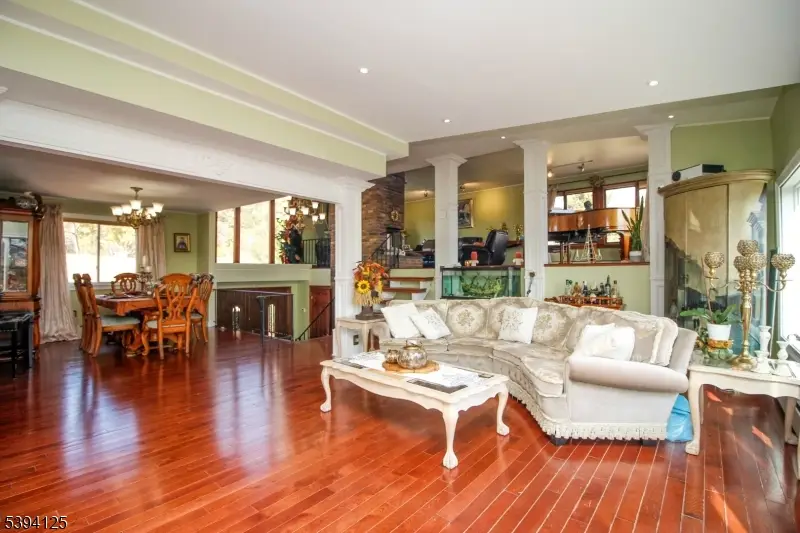 28 Edsall Dr, Vernon Township, NJ 07461 - Image #2