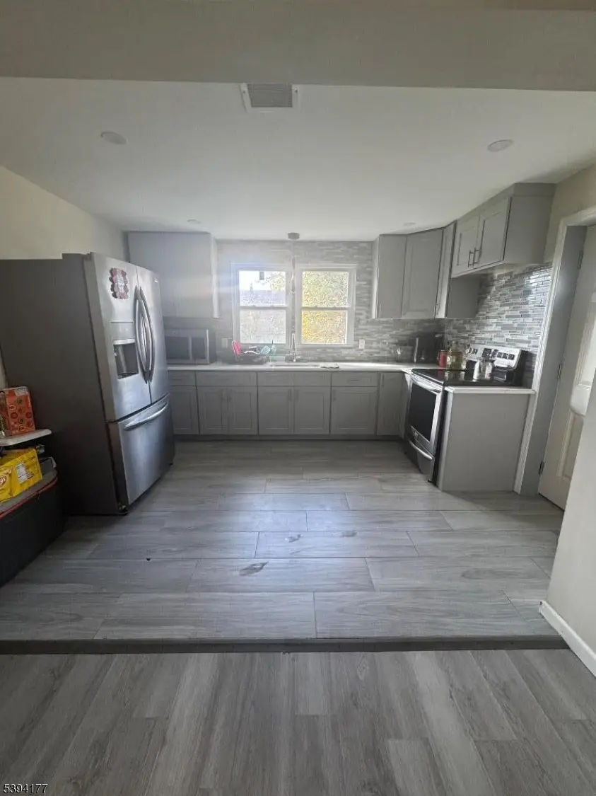 1036 8 S Elmora Av, Elizabeth, NJ 07202 - Image #2