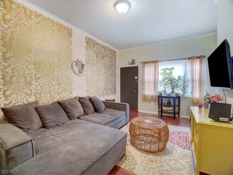 77 Lexington Ave, Jersey City, NJ 07304 - Image #1