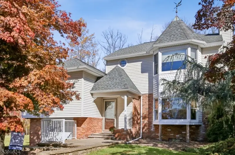 4 Ledgewood Trl, Kinnelon, NJ 07405 - #1